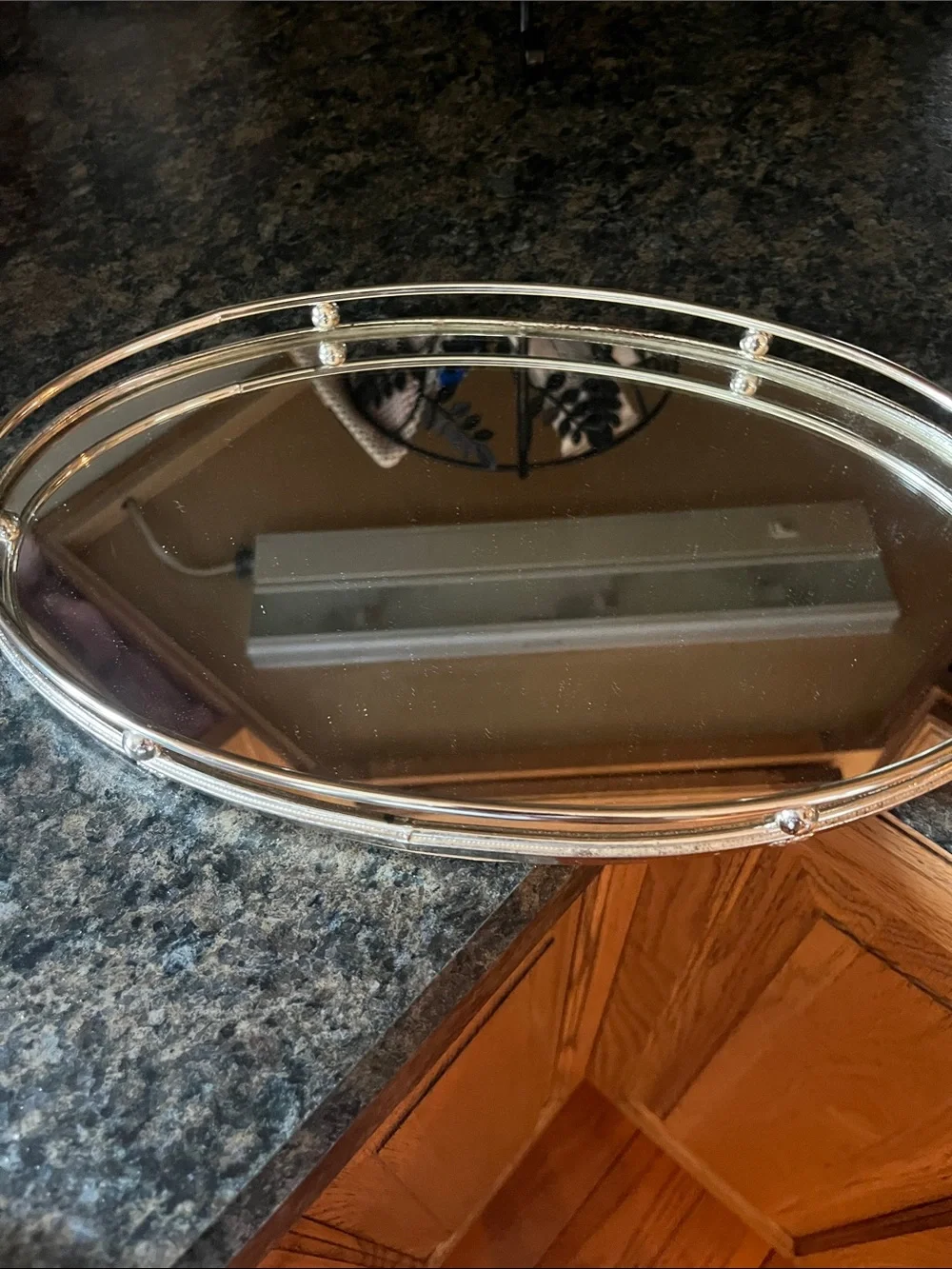 Silver Accent Oval Vanity Tray - Mirror Finish